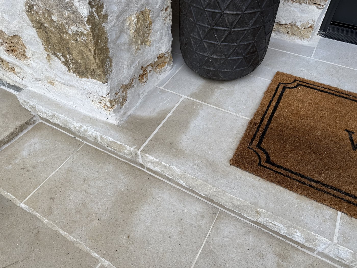 Italian villa — Granada Grey flagstone entry flooring at the front door